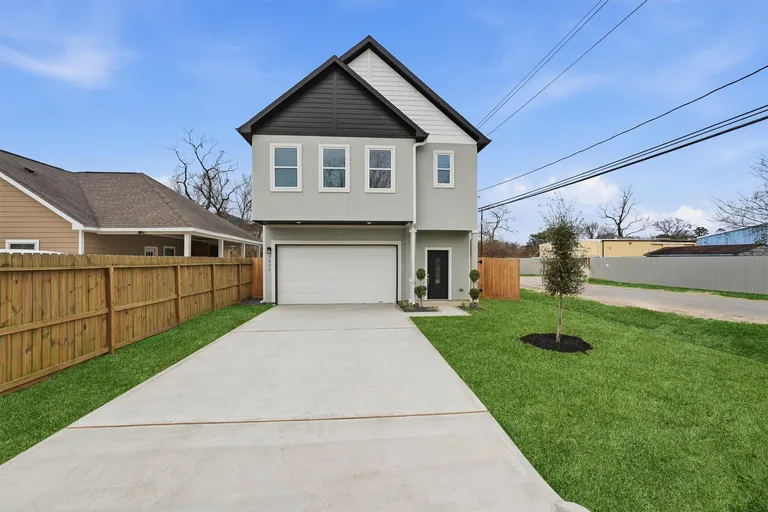 2825 De Soto St, Houston, TX 77091