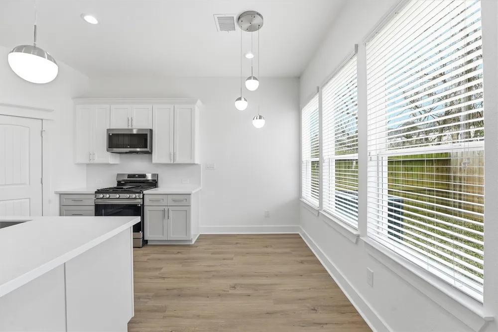 2825 De Soto St, Houston, TX 77091