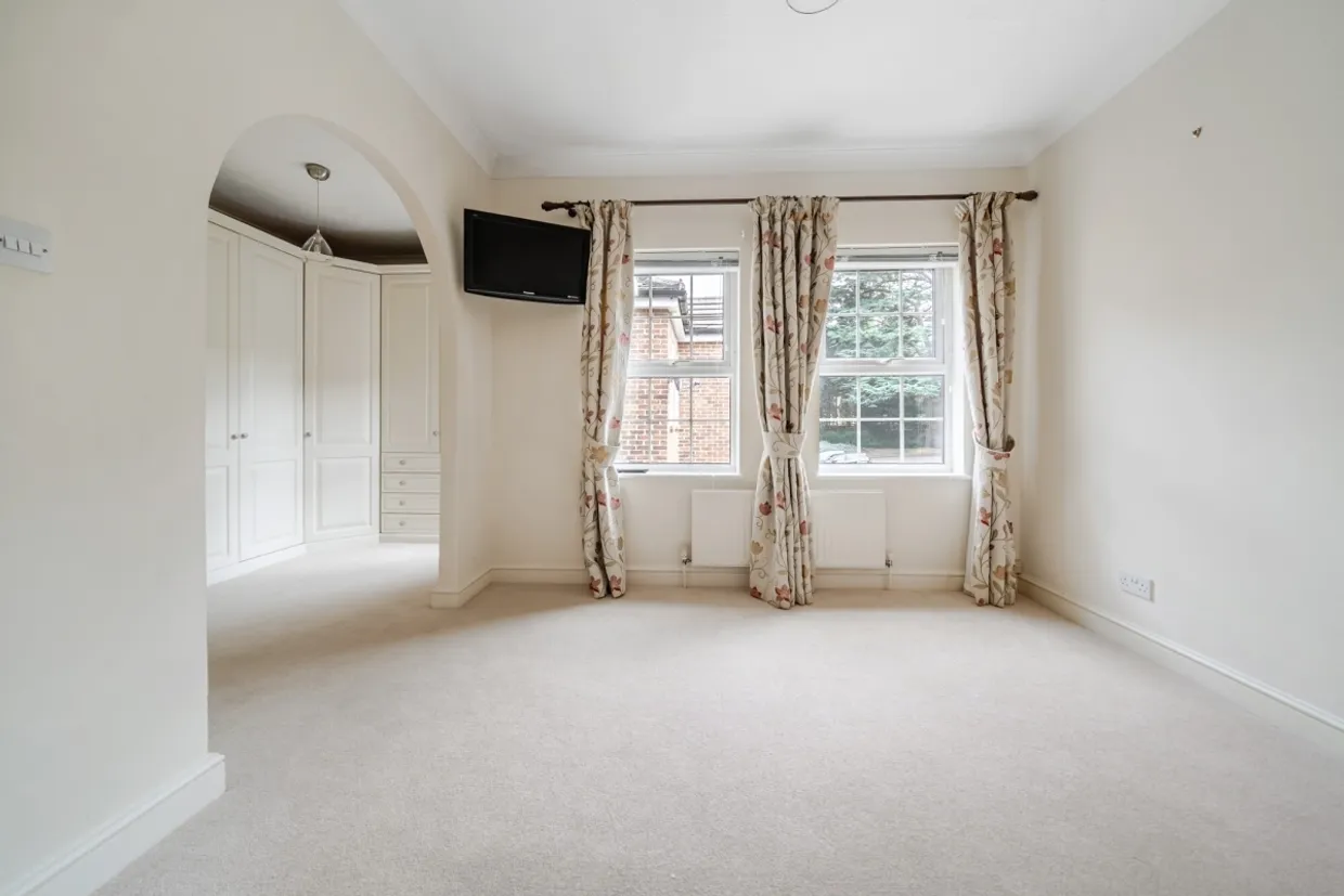 Shenstone Park, London Road SL5 photo 7
