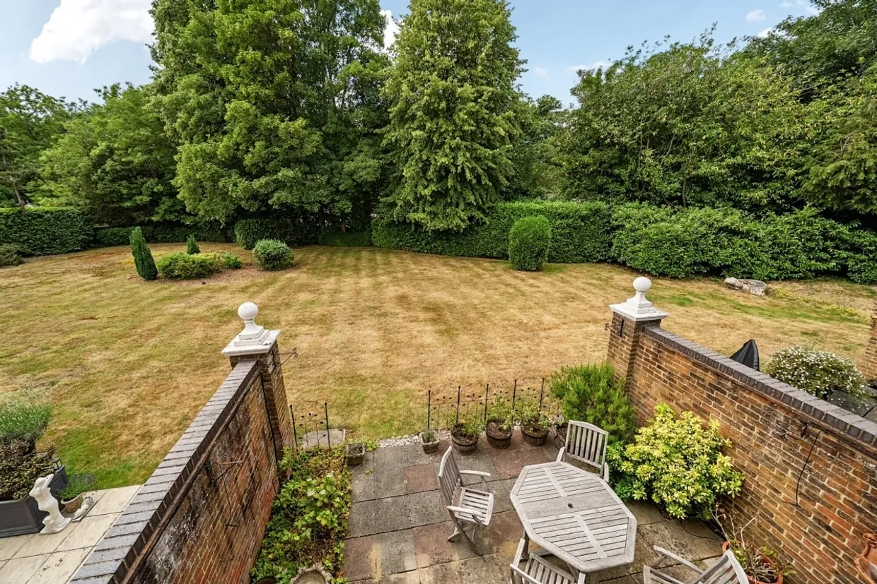 Shenstone Park, London Road SL5 photo 11