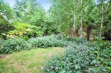Stapleton Hall Road London N4 photo 6