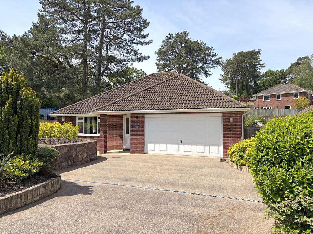 Balfours, Sidmouth Image 1