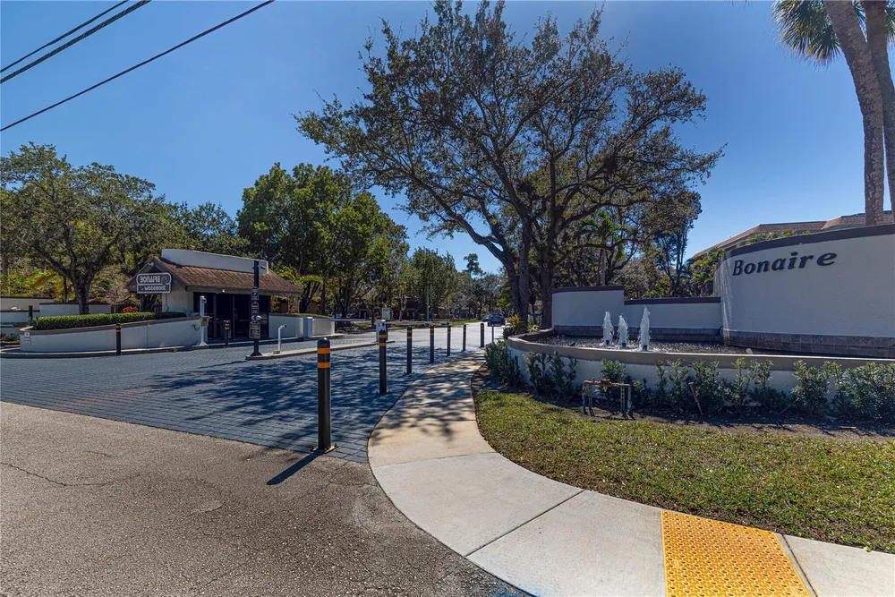 7653 NW 79th Ave, Tamarac, FL 33321