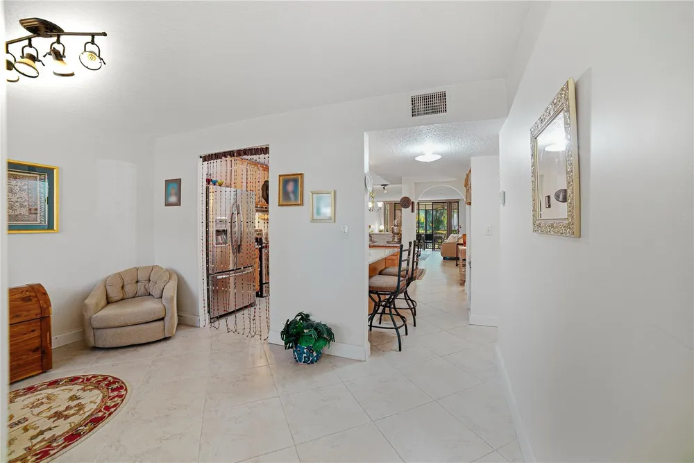 7653 NW 79th Ave, Tamarac, FL 33321