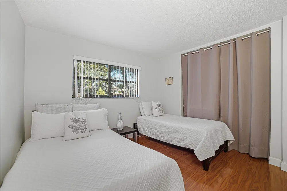 7653 NW 79th Ave, Tamarac, FL 33321