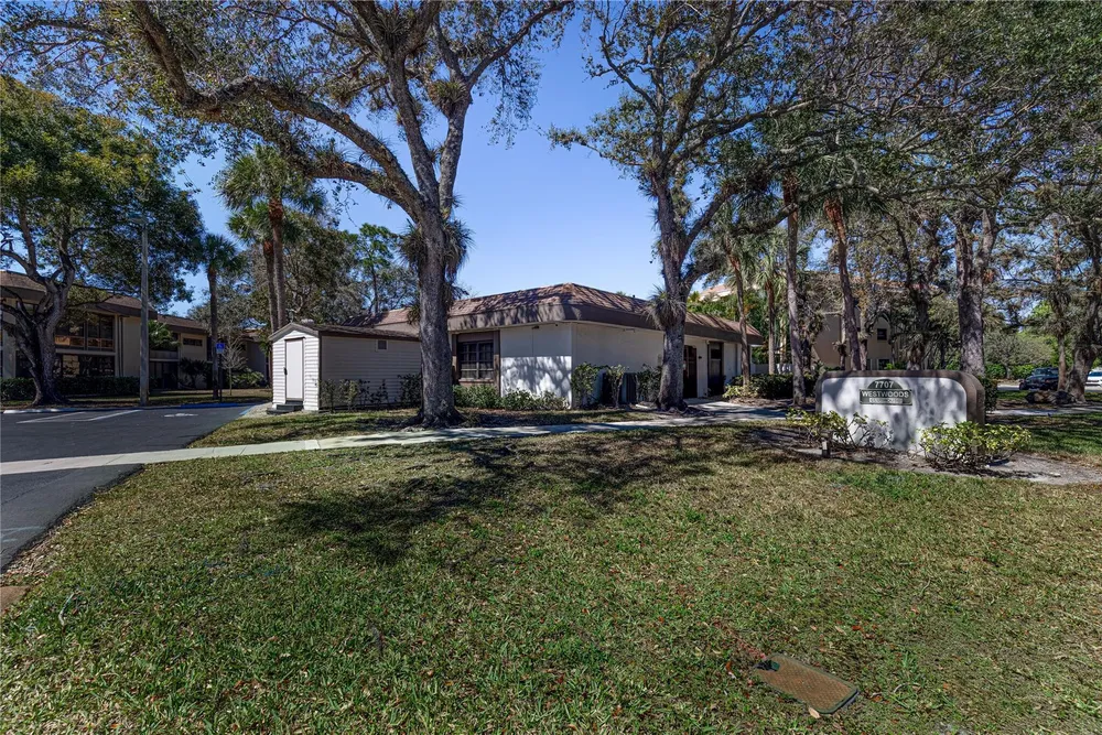 7653 NW 79th Ave, Tamarac, FL 33321
