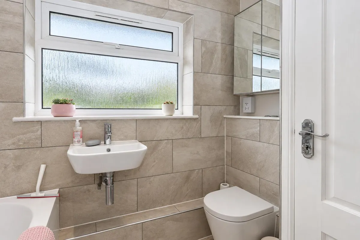 Gadebridge Road, Hemel Hempstead, Hertfordshire, HP1 3EP