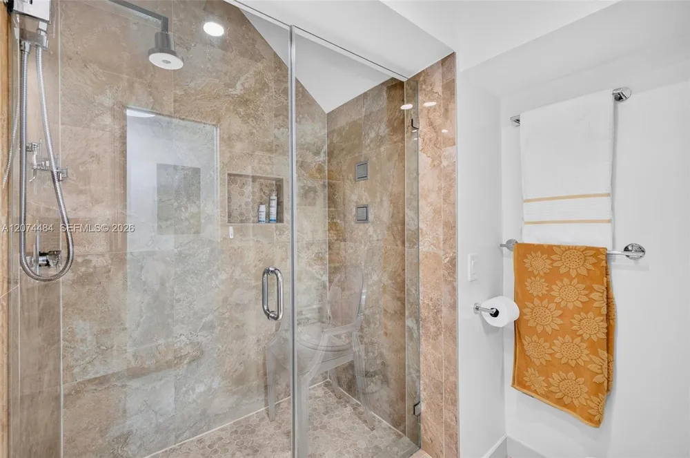1705 N Riverside Dr, Pompano Beach, FL 33062