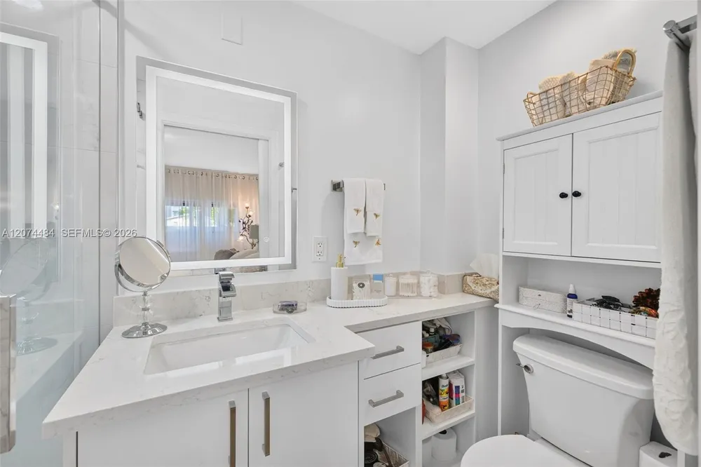 1705 N Riverside Dr, Pompano Beach, FL 33062