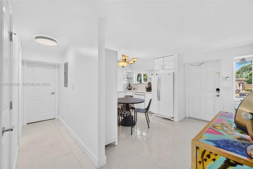 1705 N Riverside Dr, Pompano Beach, FL 33062