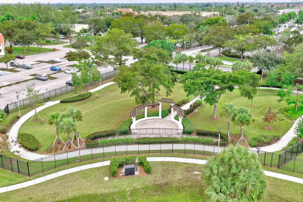 2793 NW 104th Ave, Sunrise, FL 33322