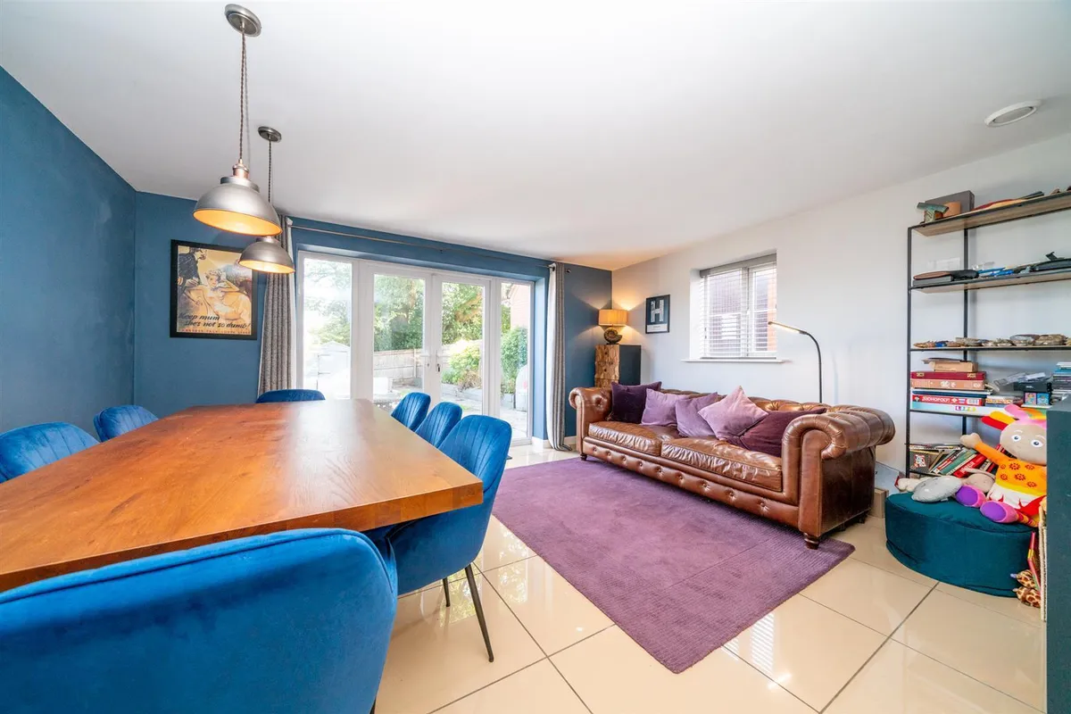 Shearwater Road, Apsley, Hemel Hempstead, Hertfordshire, HP3 0GB