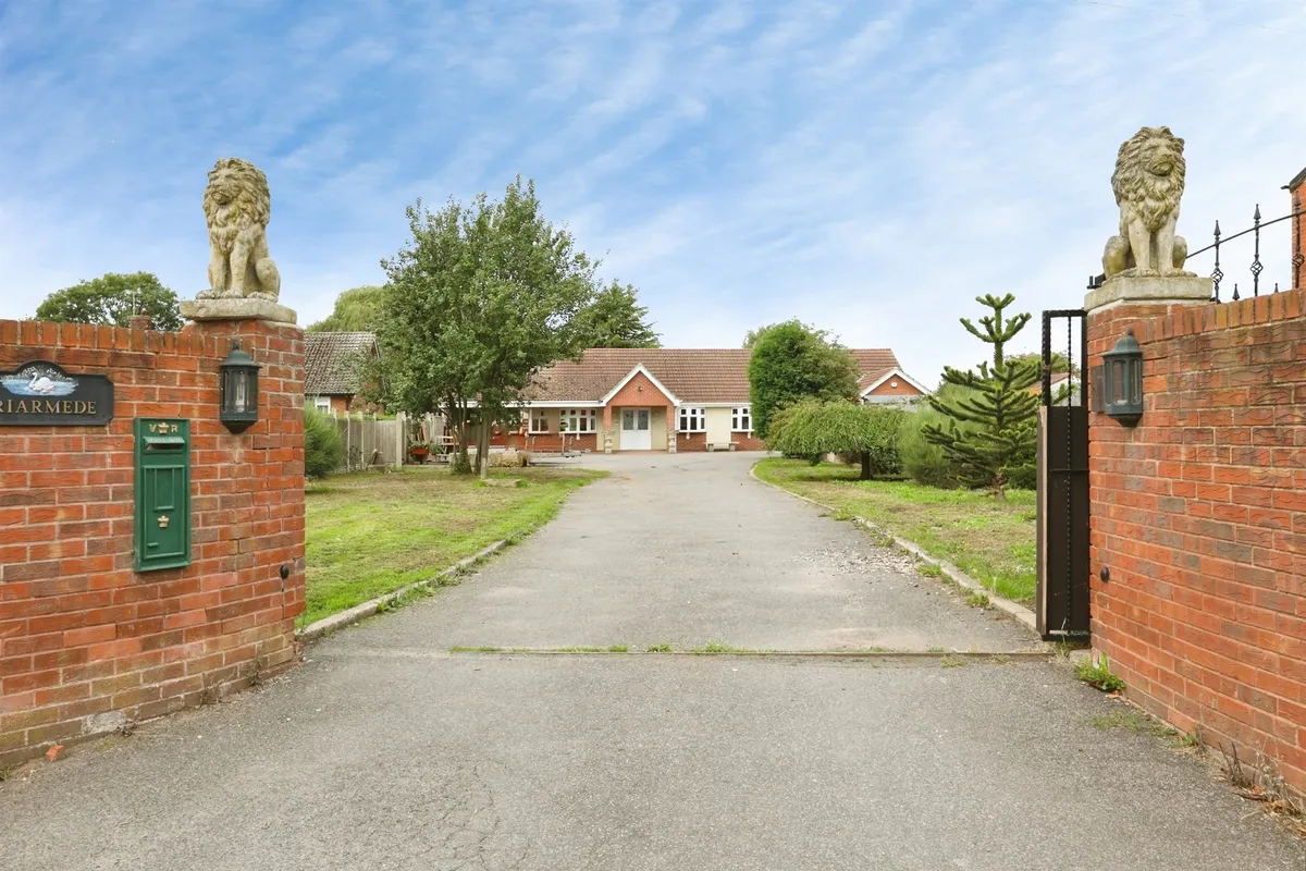 Lawnwood Lane, Elkesley, RETFORD