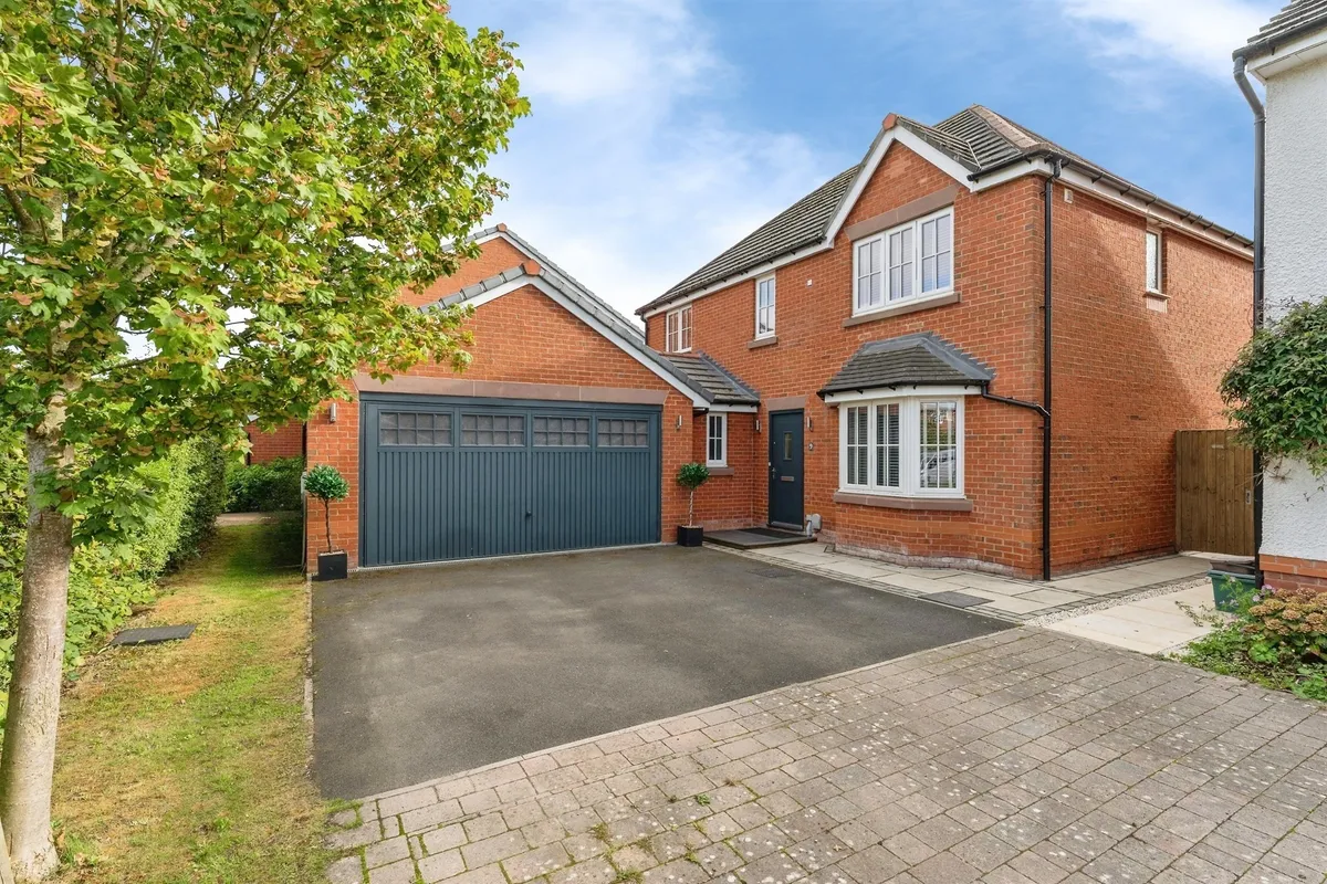 Lightfoot Mews, Farndon, Chester