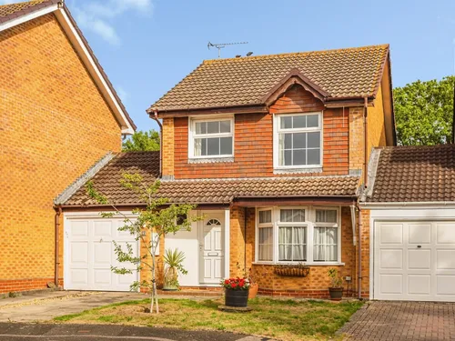 Langridge Way, Burgess Hillphoto