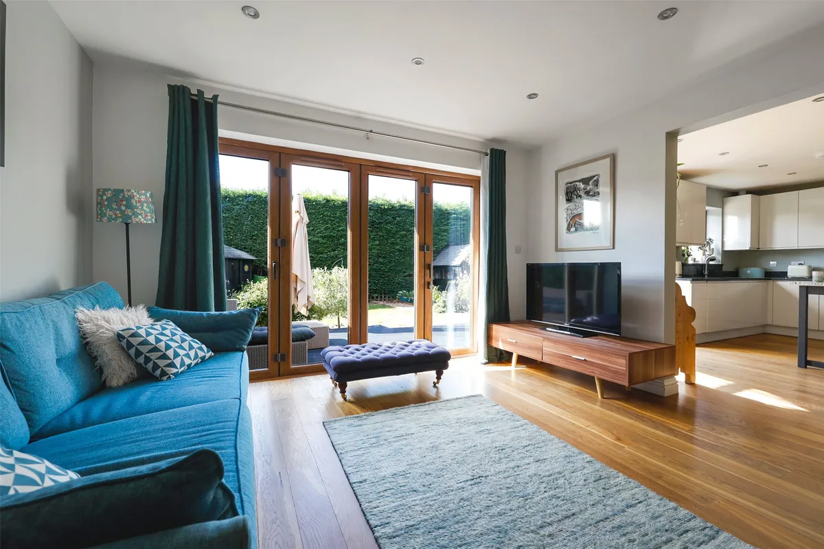 Cannon Way, Fetcham, Leatherhead, Surrey, KT22