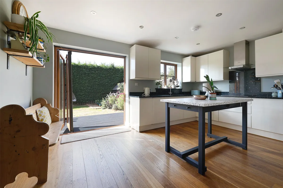 Cannon Way, Fetcham, Leatherhead, Surrey, KT22