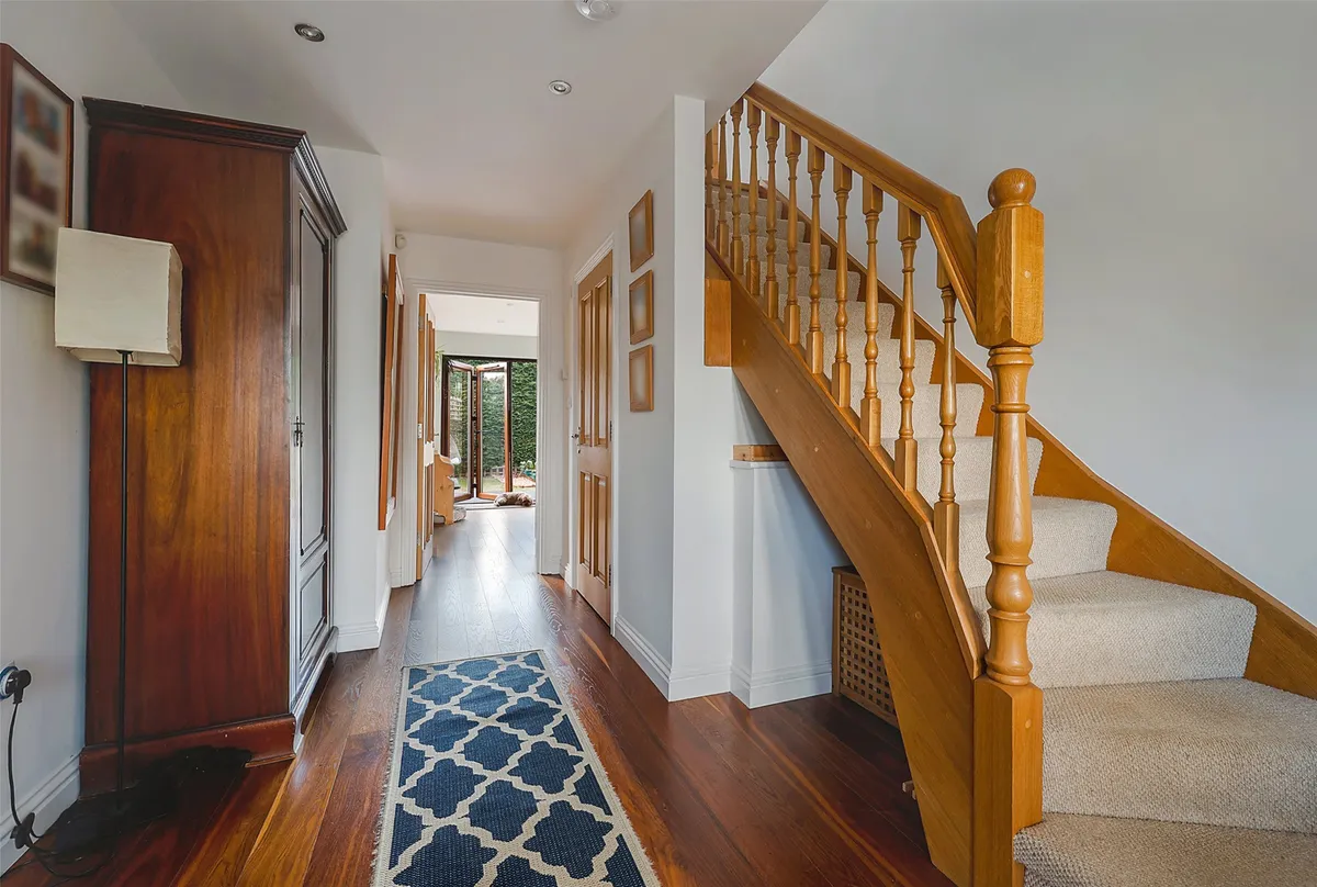 Cannon Way, Fetcham, Leatherhead, Surrey, KT22