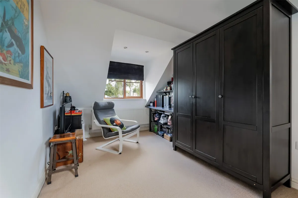Cannon Way, Fetcham, Leatherhead, Surrey, KT22