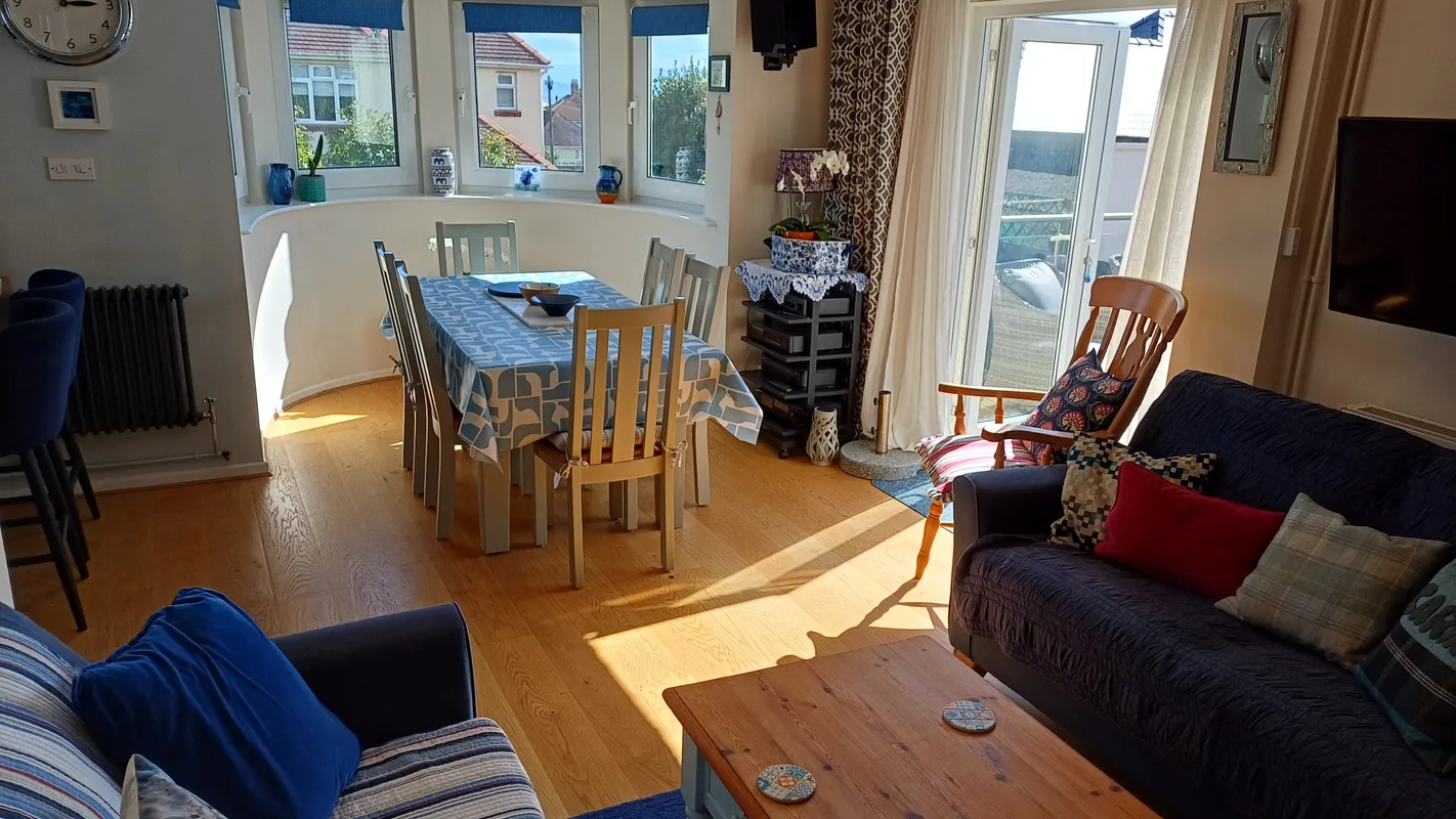 SPRINGFIELD AVENUE, PORTHCAWL, CF36 3LB