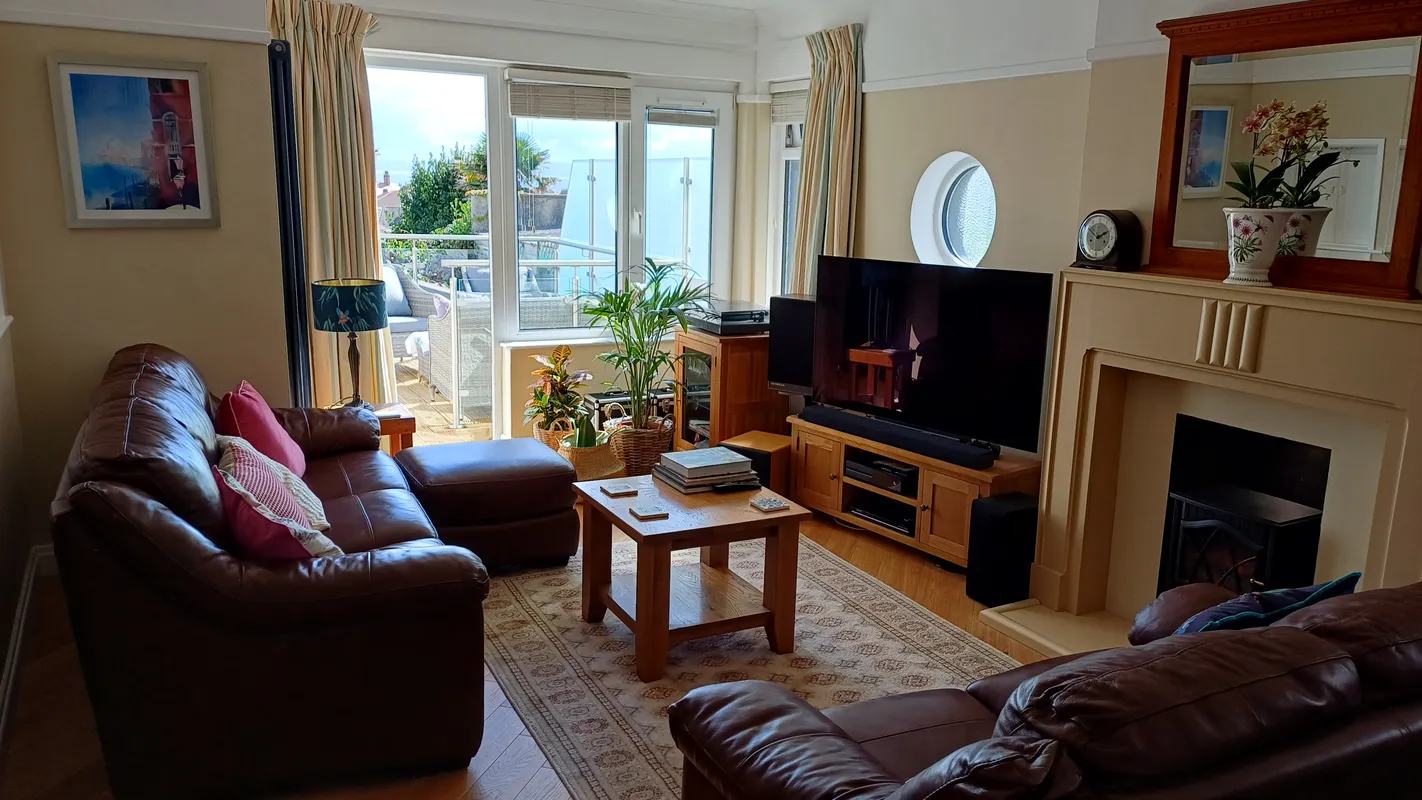 SPRINGFIELD AVENUE, PORTHCAWL, CF36 3LB