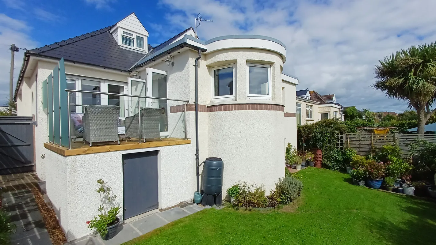 SPRINGFIELD AVENUE, PORTHCAWL, CF36 3LB