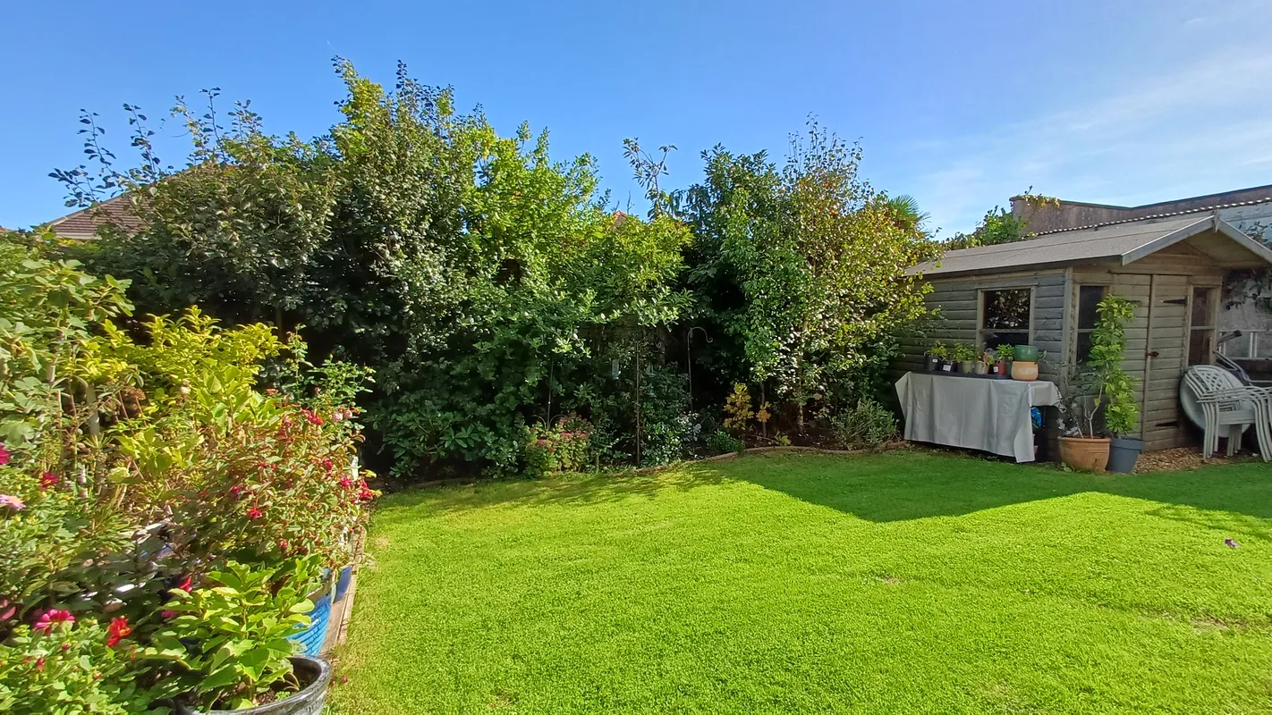 SPRINGFIELD AVENUE, PORTHCAWL, CF36 3LB