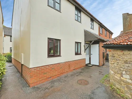 Middleton Court, Wymondhamphoto
