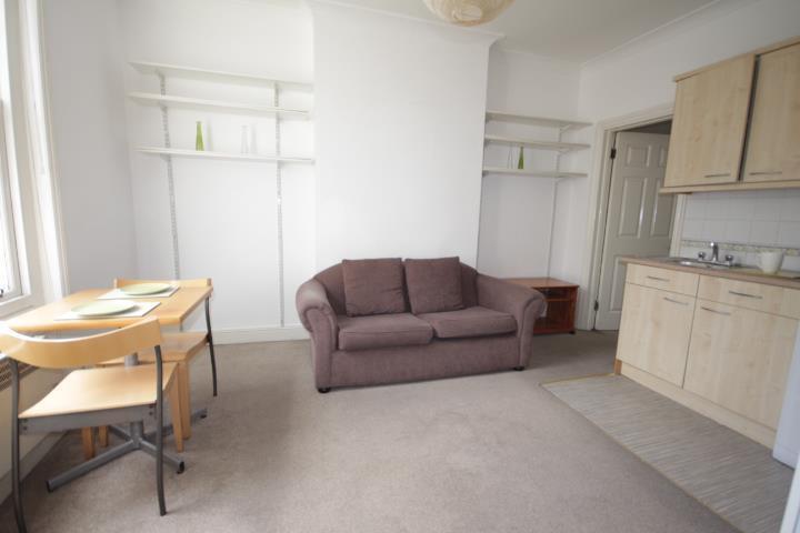 1 Bed Acton Street, London Image 1