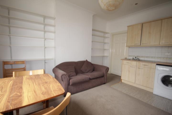 1 Bed Acton Street, London Image 5