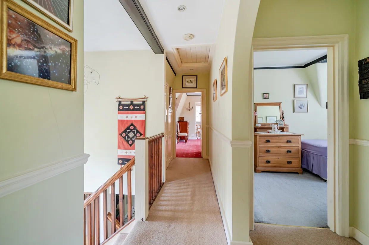 Lancaster Avenue, Farnham, GU9 photo 13
