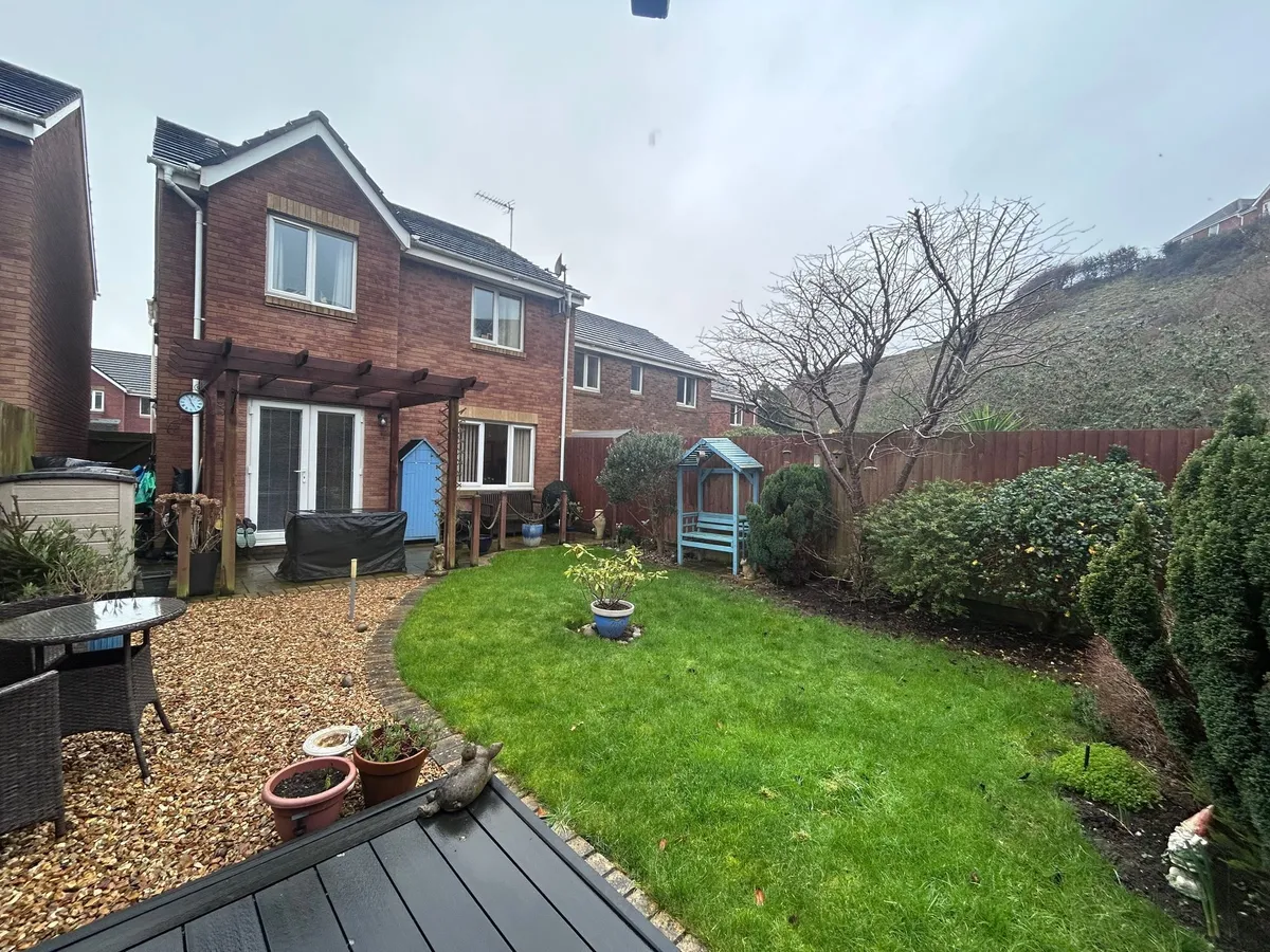 Heol Pilipala, Rhoose, CF62