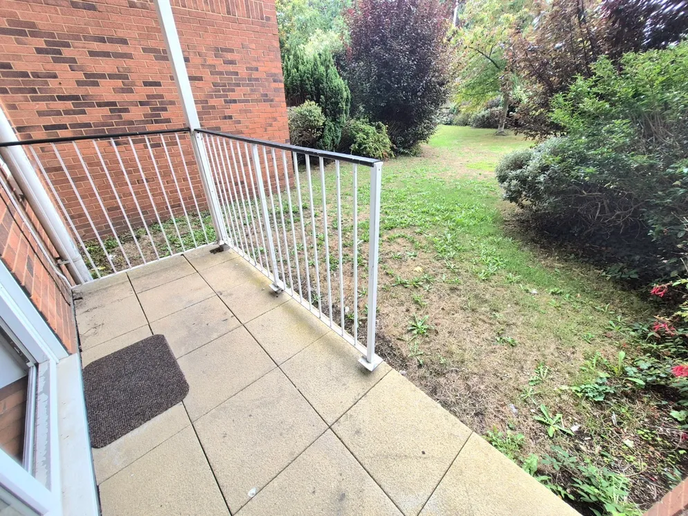 Property carousel item 10