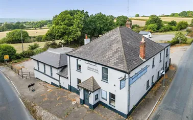 Aylesbeare, Exeter