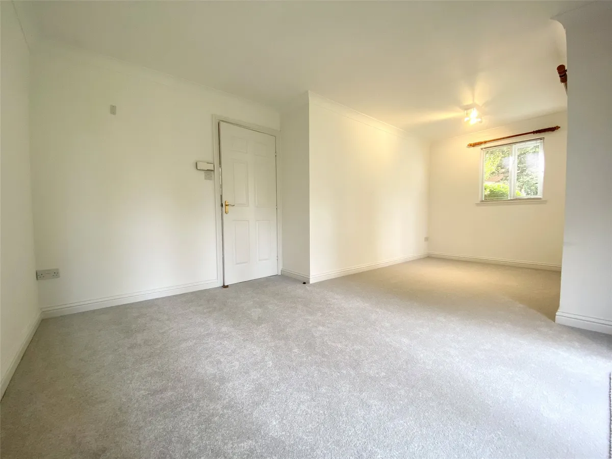 Guildford Road, Fetcham, Leatherhead, Surrey, KT22