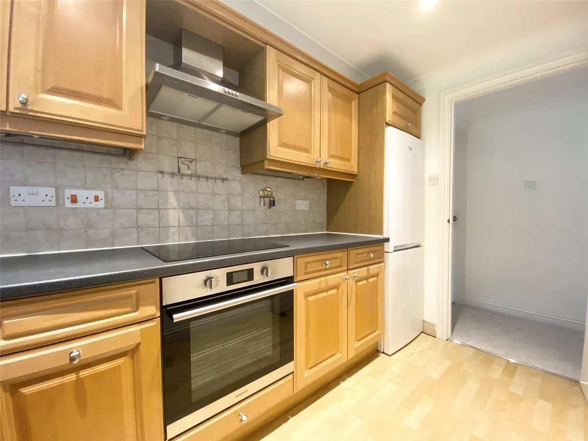 Guildford Road, Fetcham, Leatherhead, Surrey, KT22