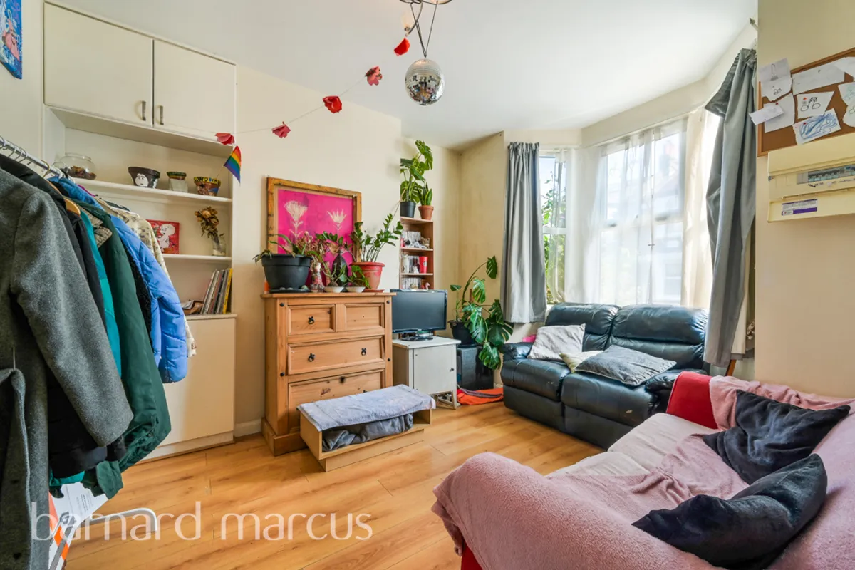 Hereward Road, LONDON