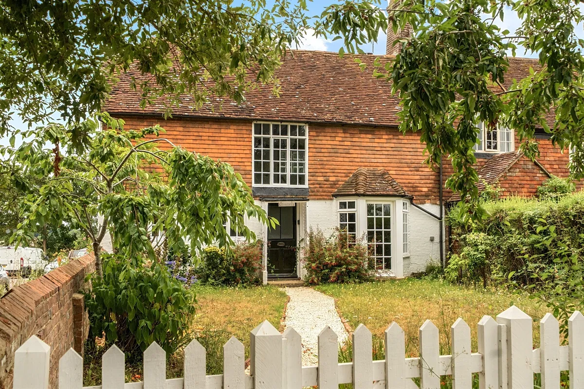 Village Street, Ewhurst Green, Robertsbridge