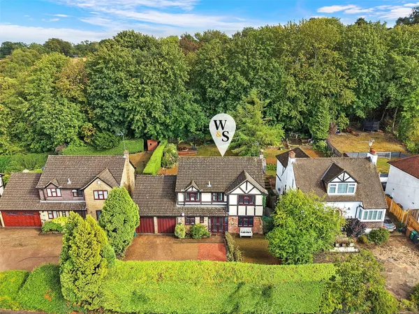 Outwood Lane, Chipstead, Coulsdon, CR5