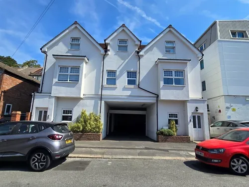 Lower Road, KENLEYphoto