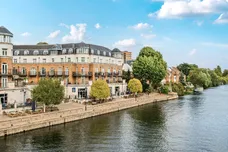 Clarence Street, Staines-Upon-Thames, TW18 photo 1