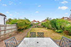 Leyfield, Worcester Park