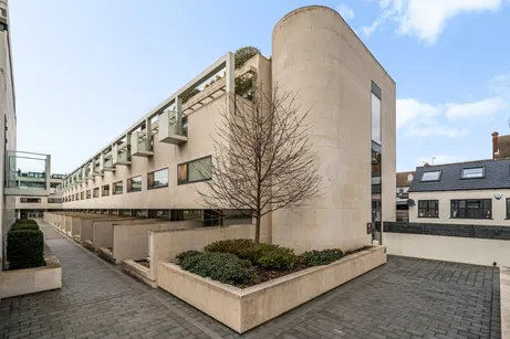 Gabriel Square St Albans AL1
