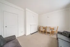Crescent Grove London SW4 photo 2
