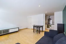 12 Leyden Street London E1 photo 2