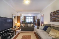 Sandbourne Avenue London SW19 photo 2