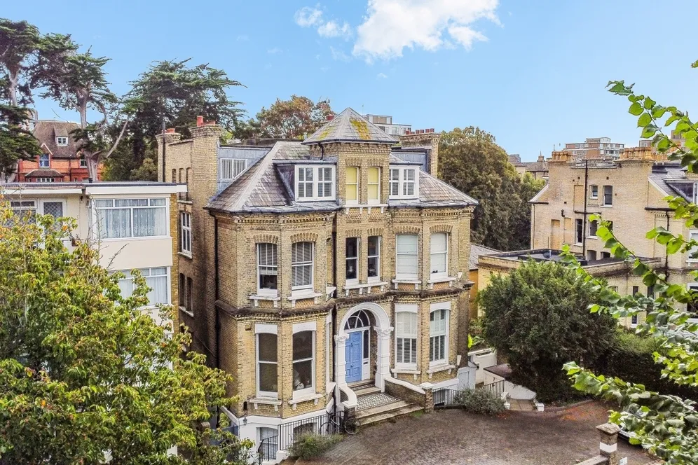 Eaton Gardens Hove BN3 photo 2