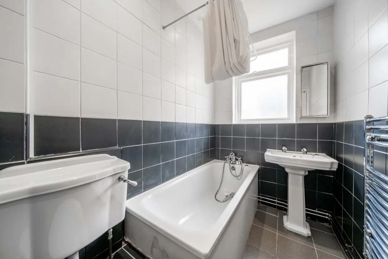 Crescent Grove London SW4 photo 6