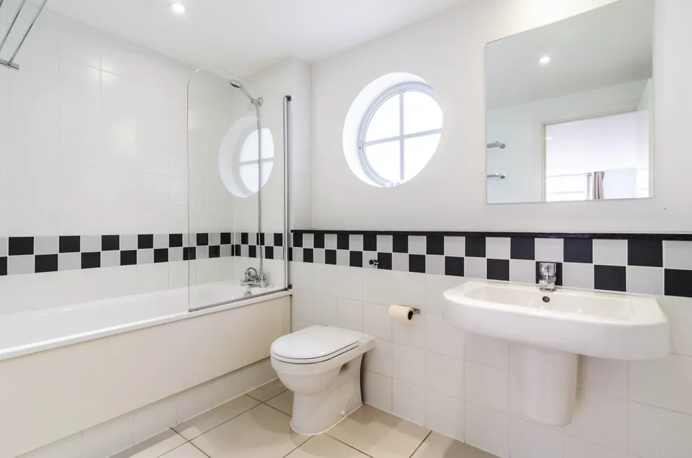 12 Leyden Street London E1 photo 7