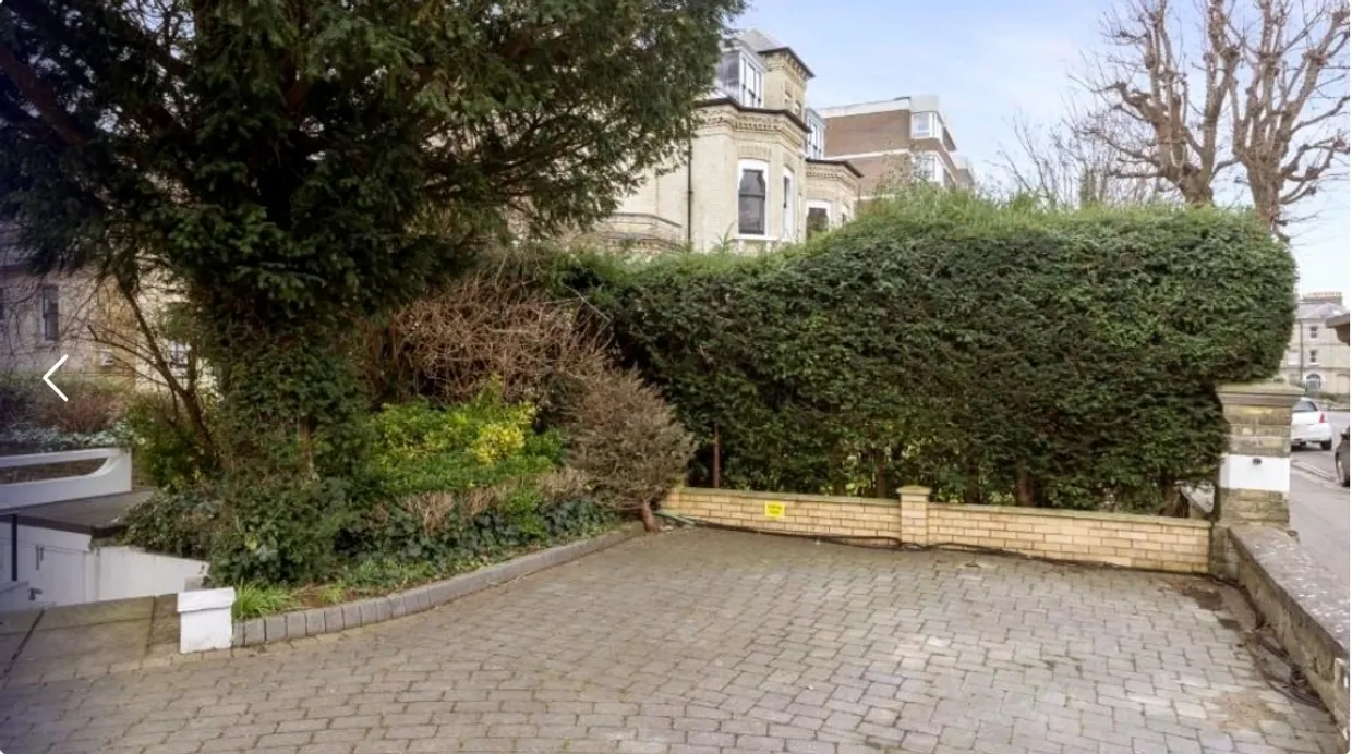 Eaton Gardens Hove BN3 photo 8